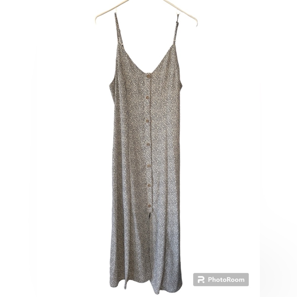 Sun Dress. Belted.Button Down.  Midi Length. Size Medium NWT